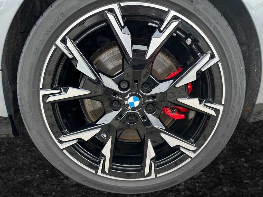 BMW M235