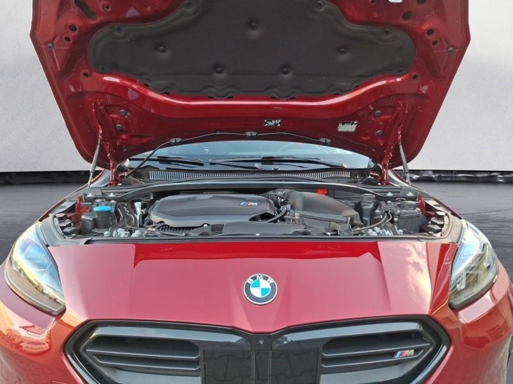 BMW M235