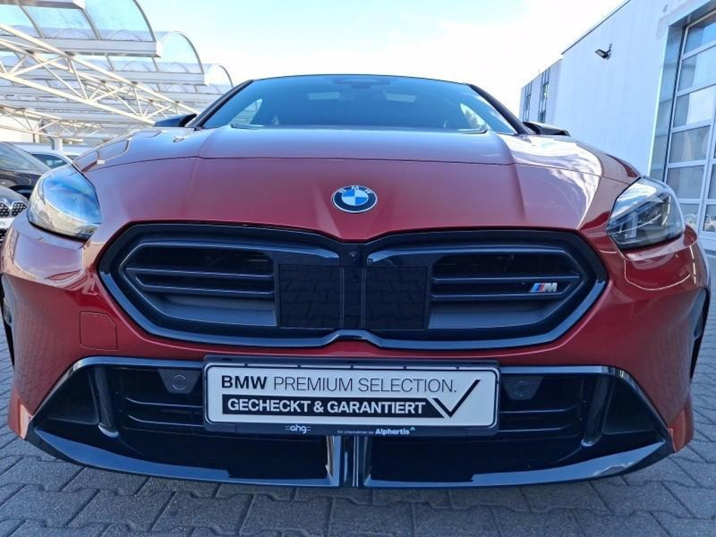 BMW M235