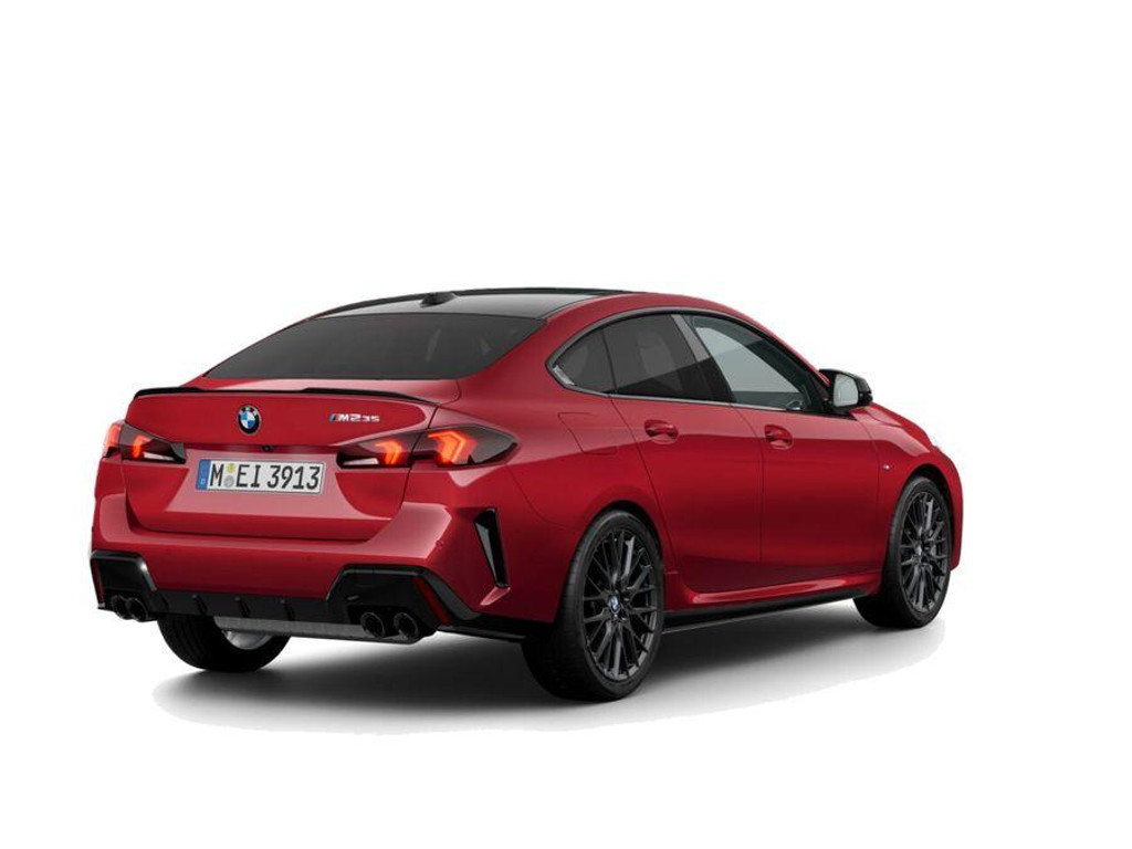 BMW M235