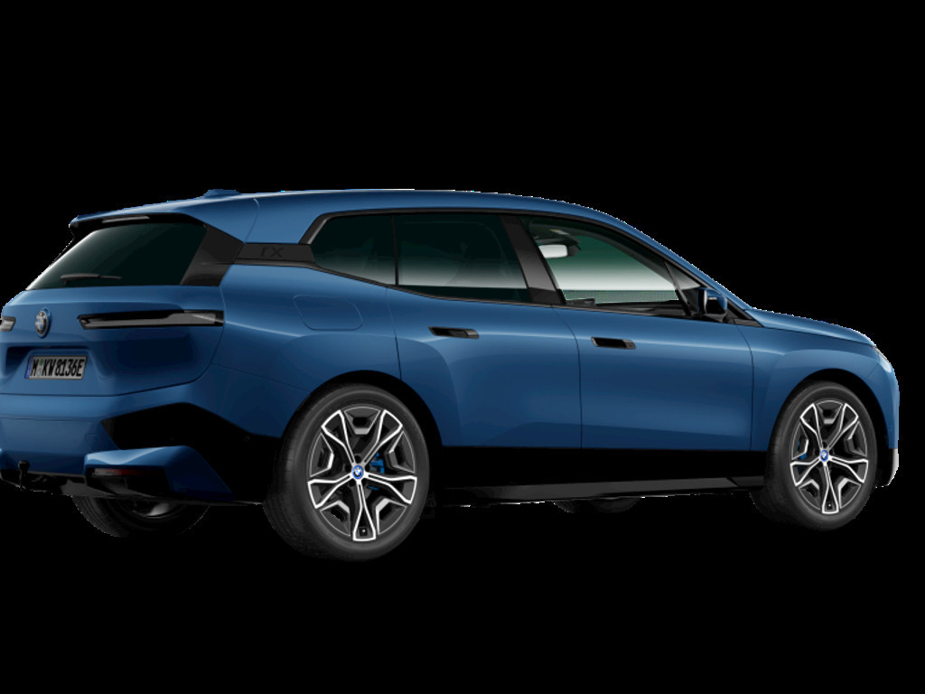 BMW iX