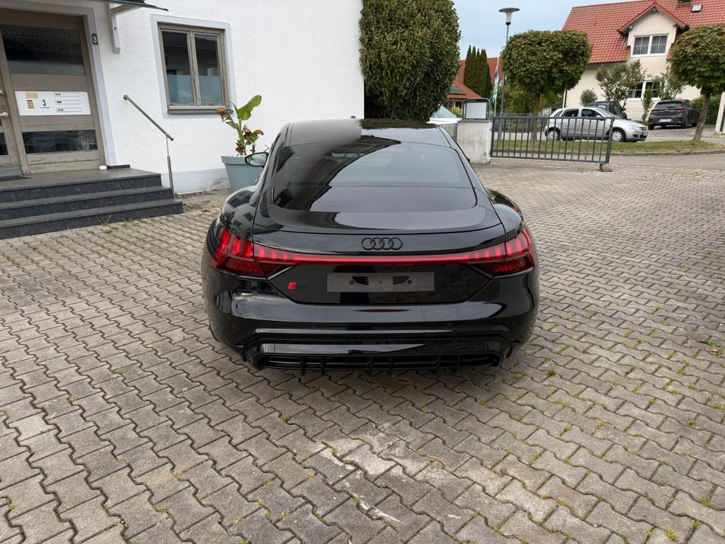 Audi RS e-tron GT