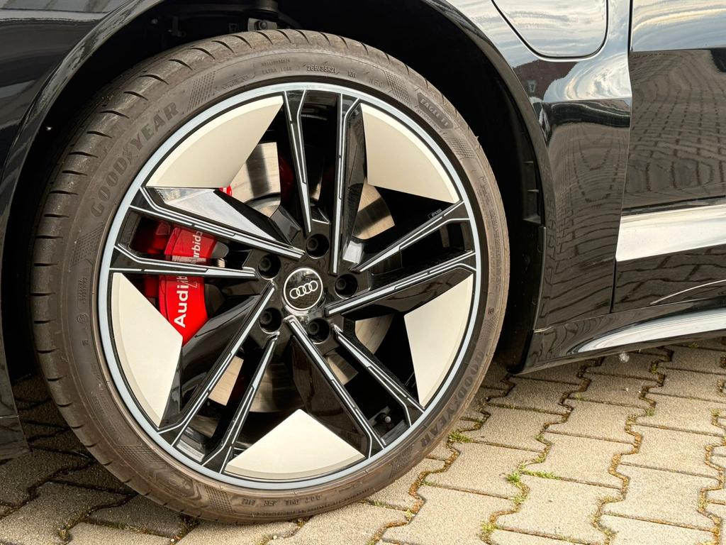 Audi RS e-tron GT