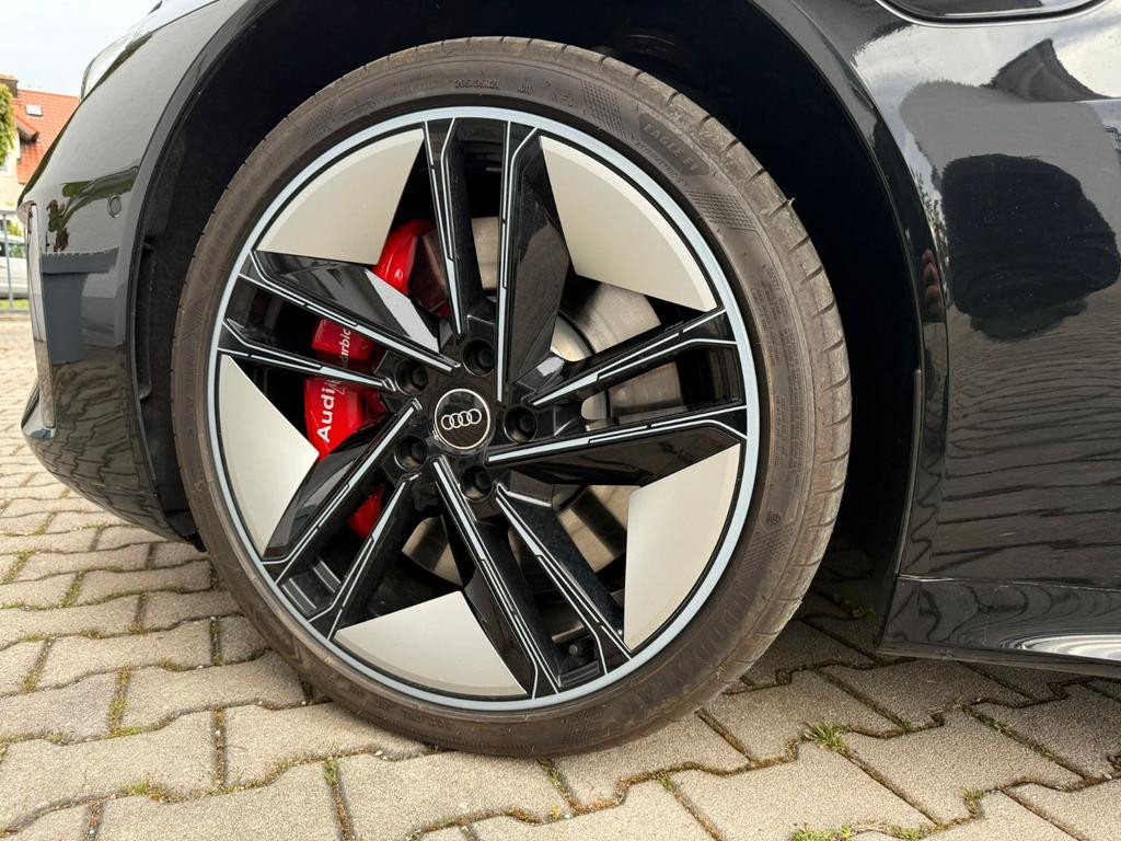 Audi RS e-tron GT