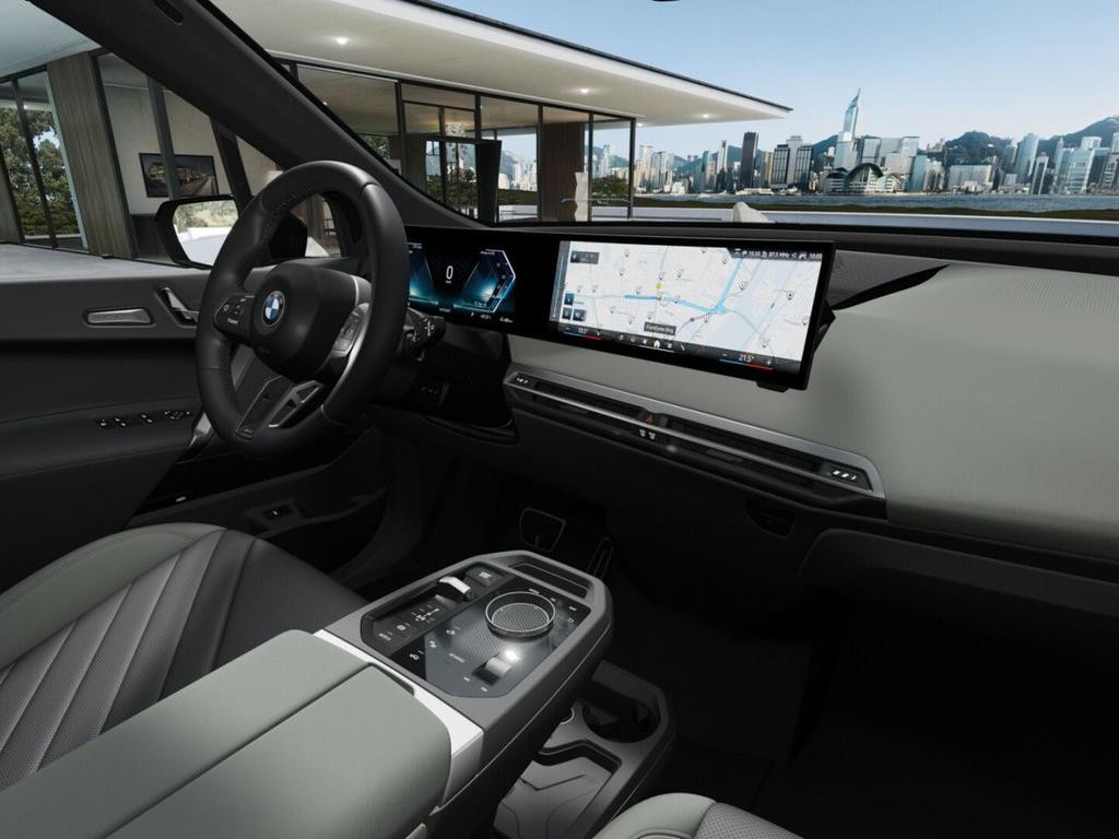 BMW iX