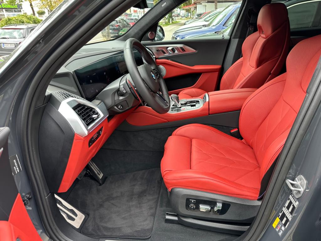 BMW XM