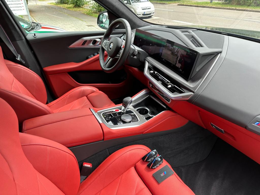BMW XM