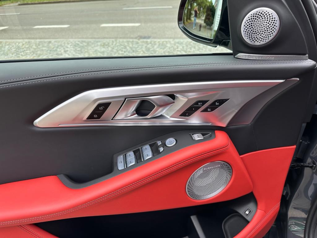 BMW XM