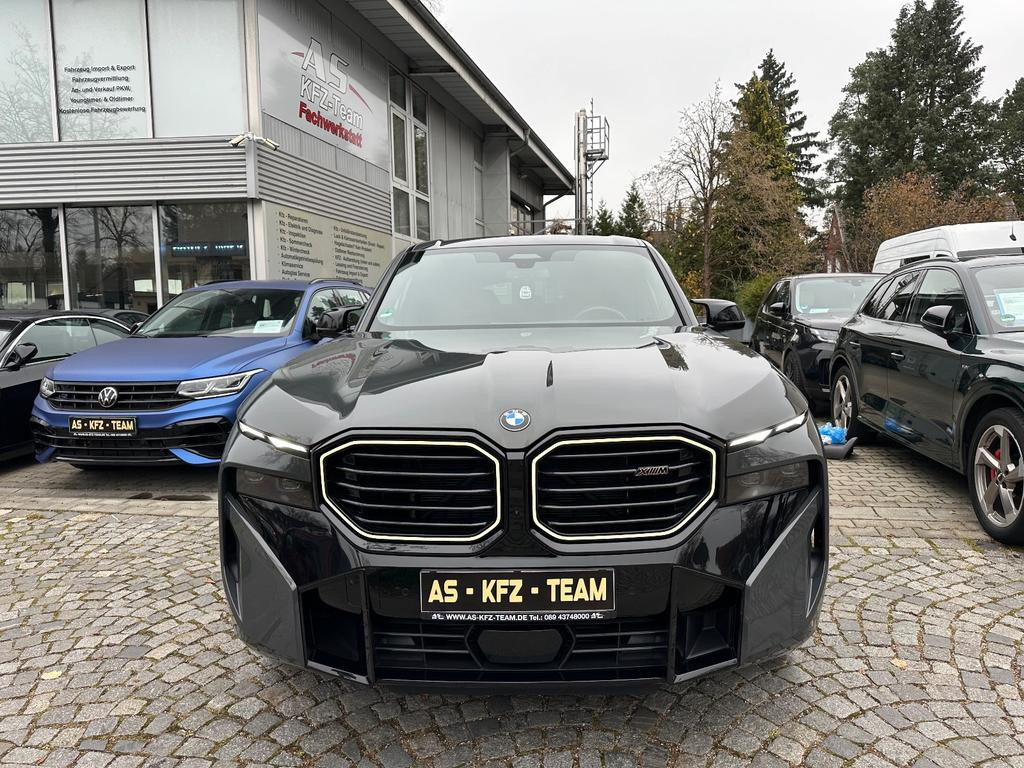 BMW XM