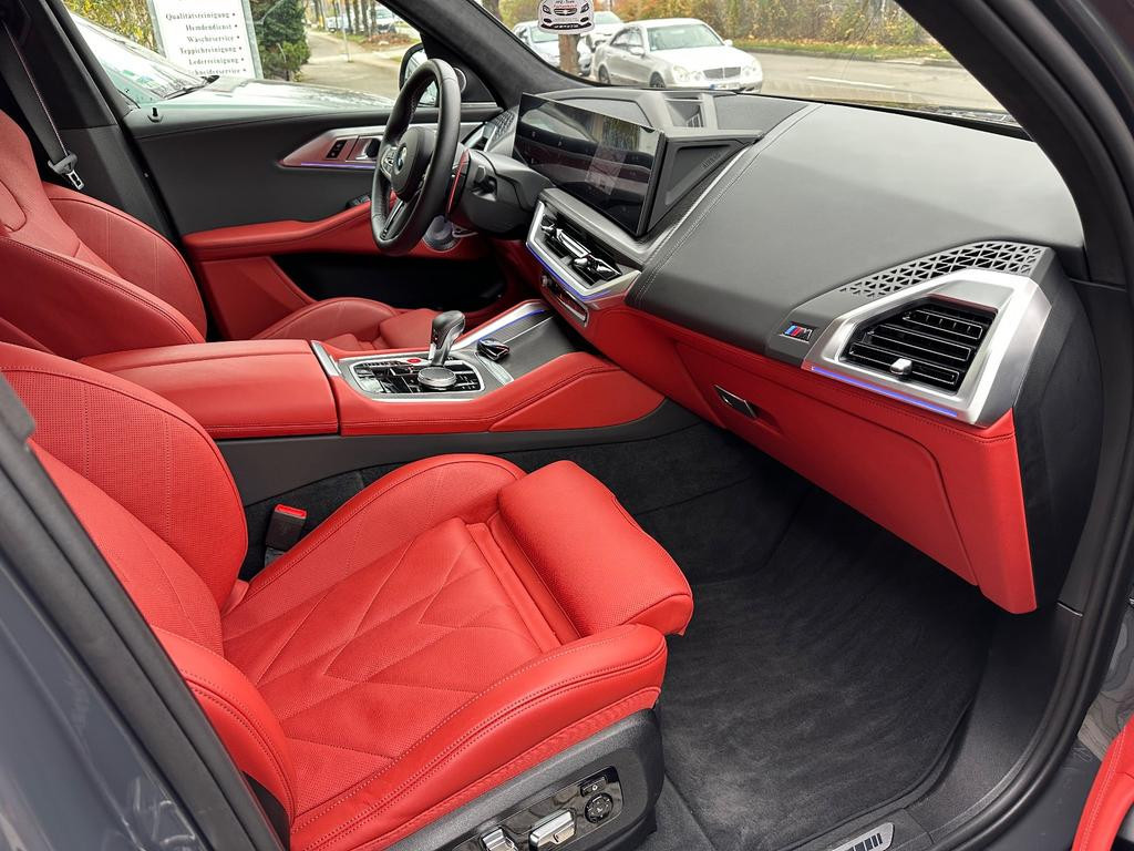 BMW XM