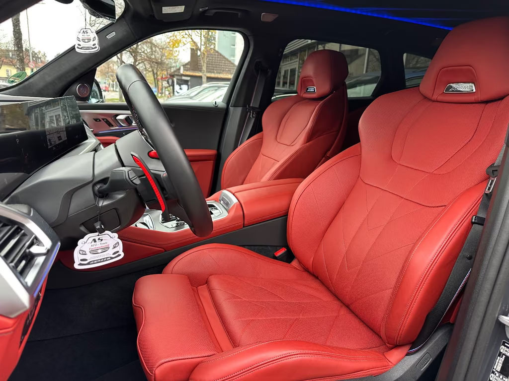 BMW XM