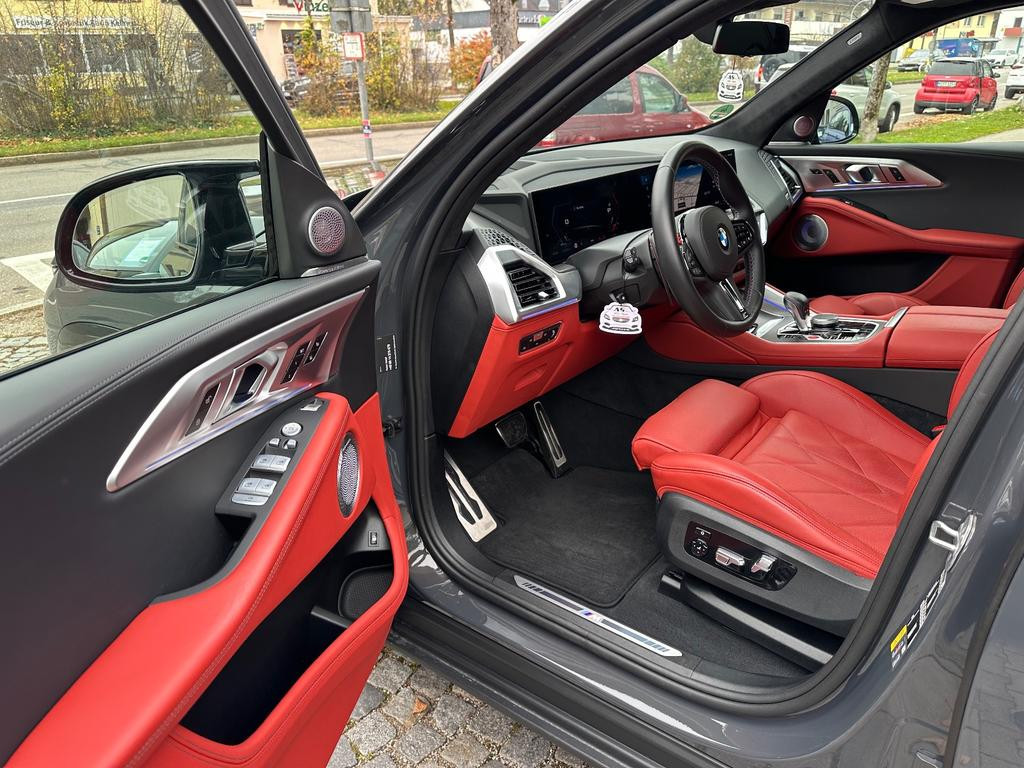 BMW XM