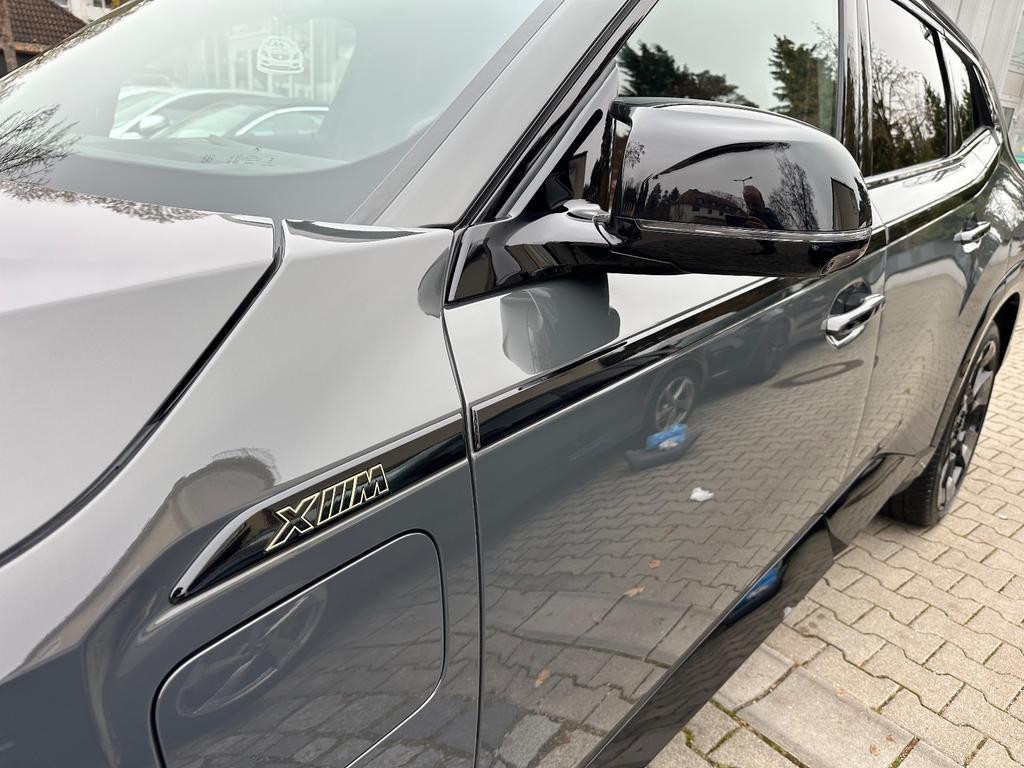 BMW XM