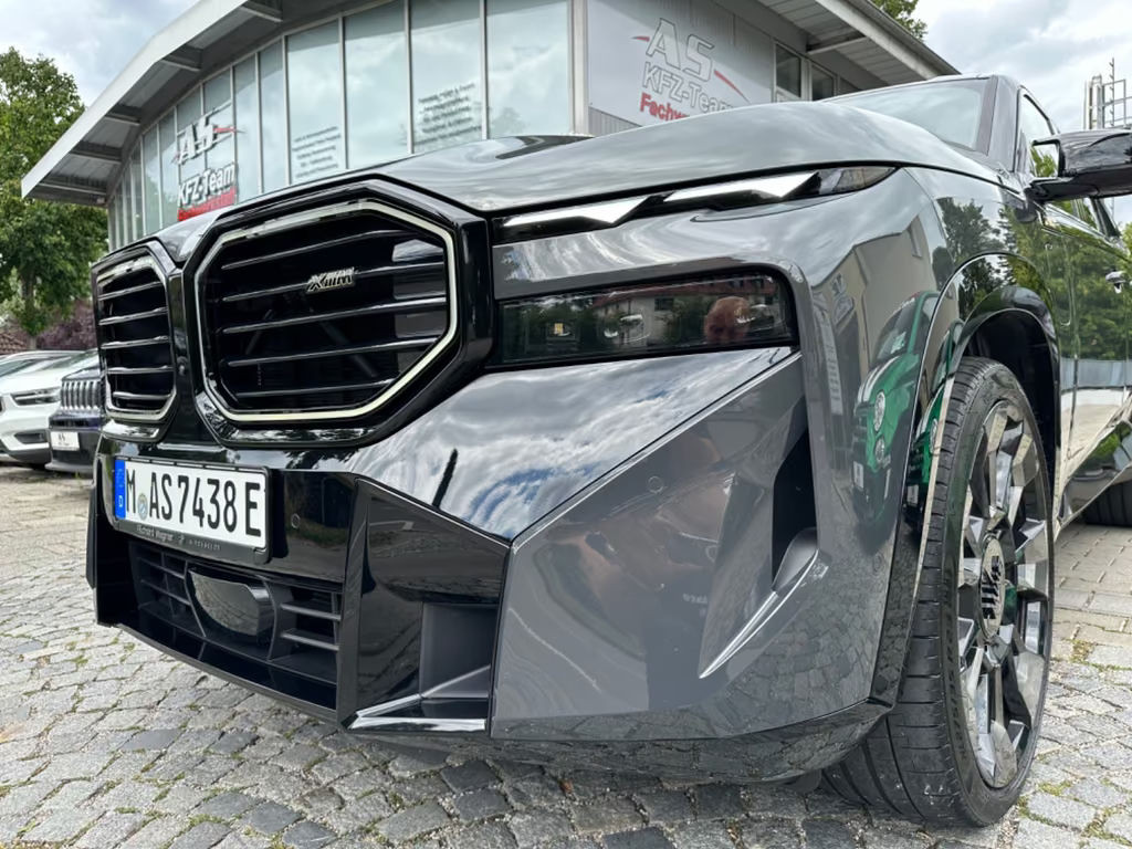 BMW XM
