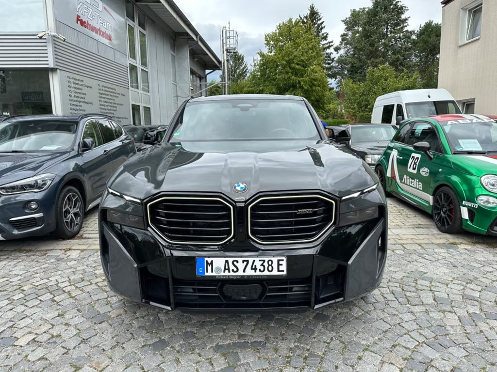 BMW XM
