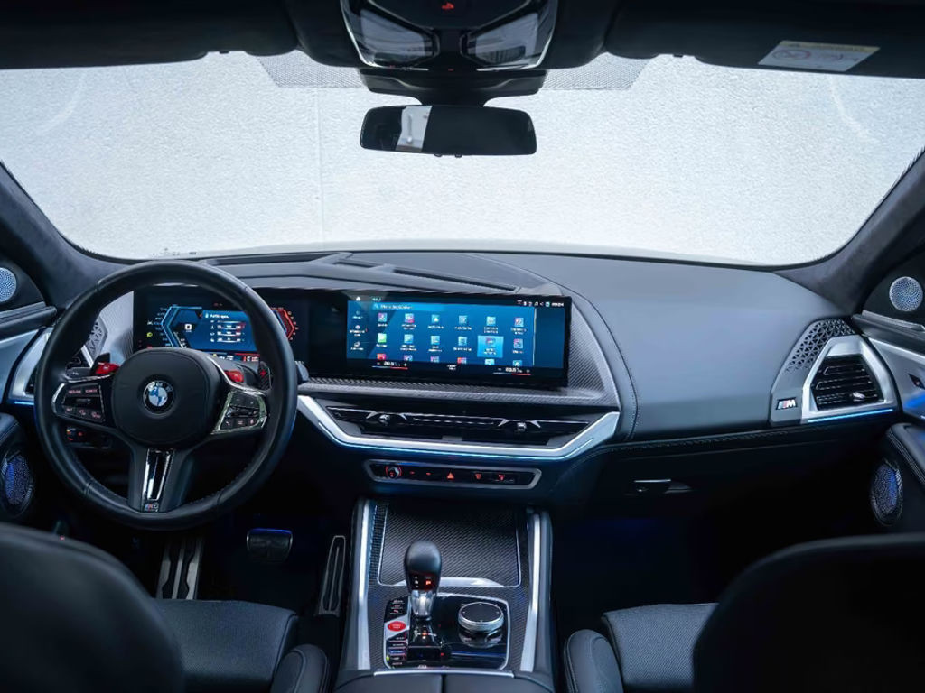 BMW XM