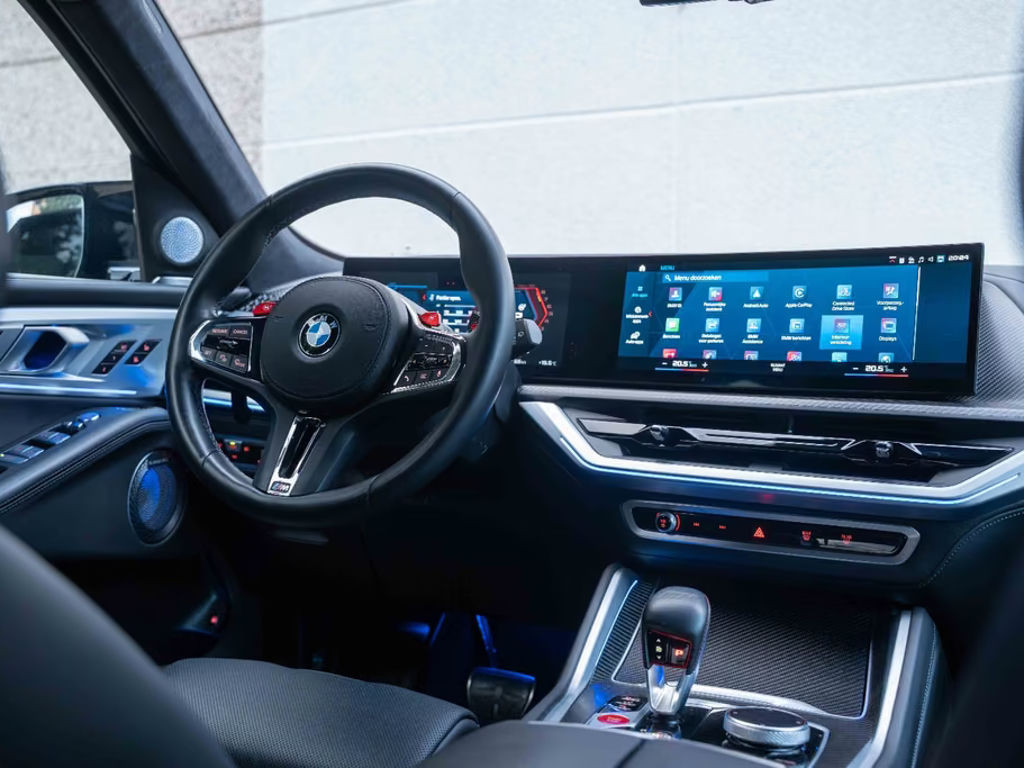 BMW XM