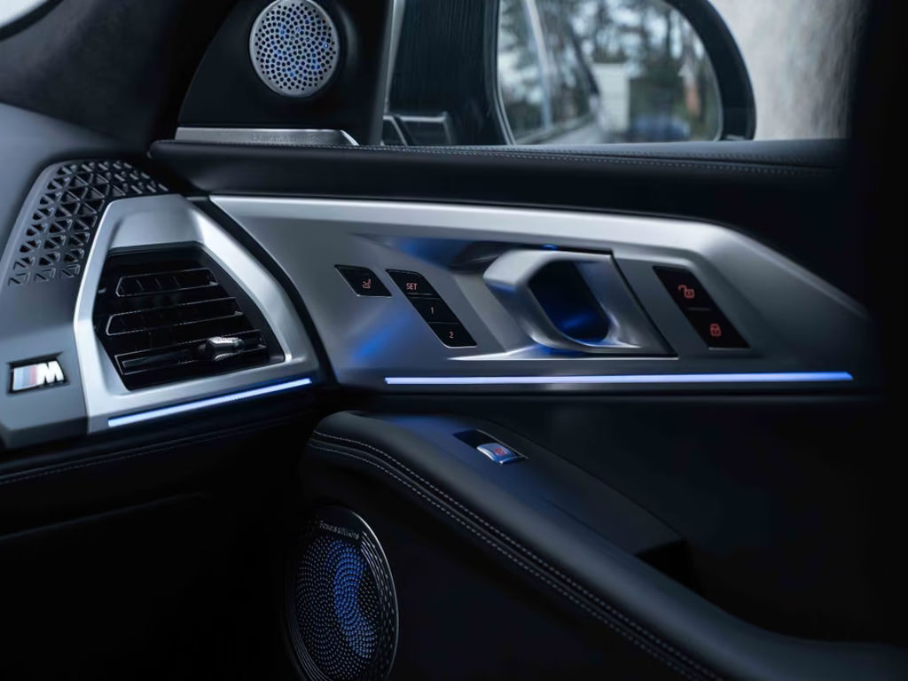 BMW XM
