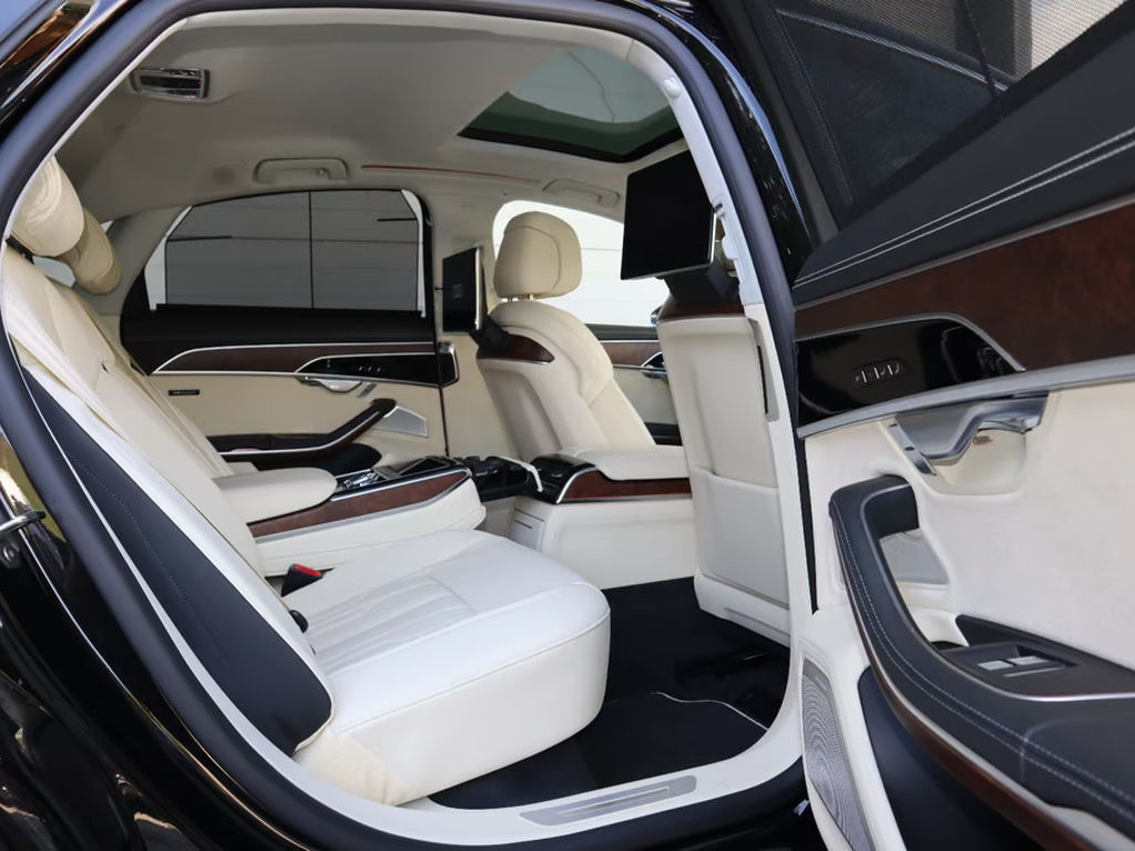Audi S8