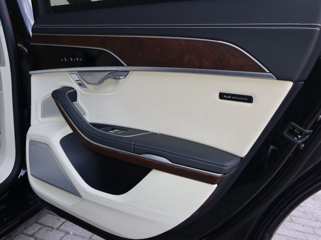 Audi S8