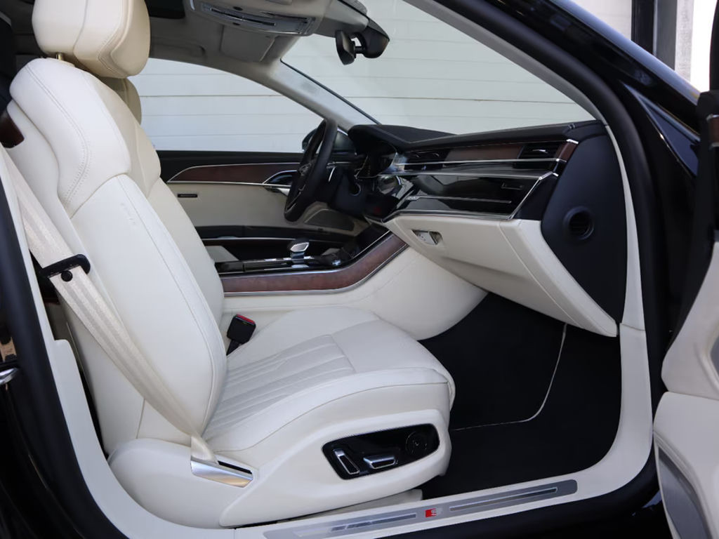 Audi S8