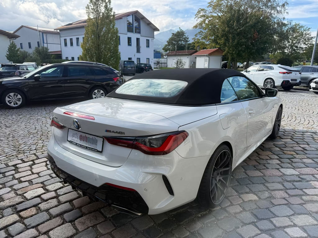 BMW M440