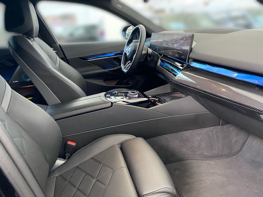 BMW i5
