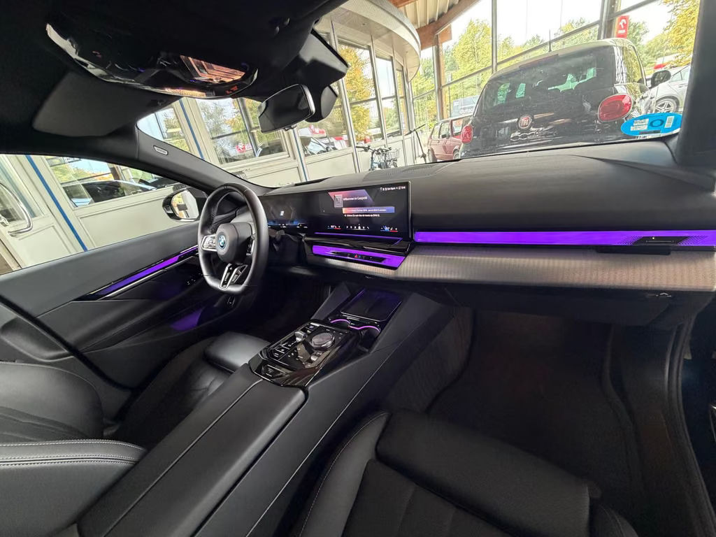 BMW i5