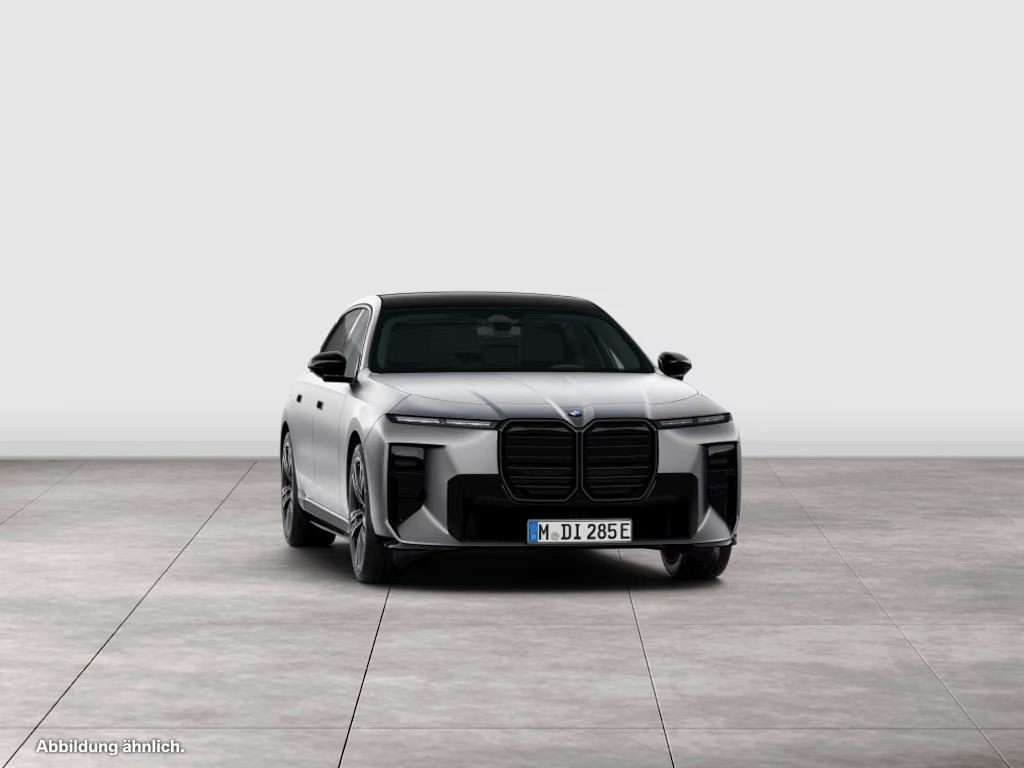 BMW i7