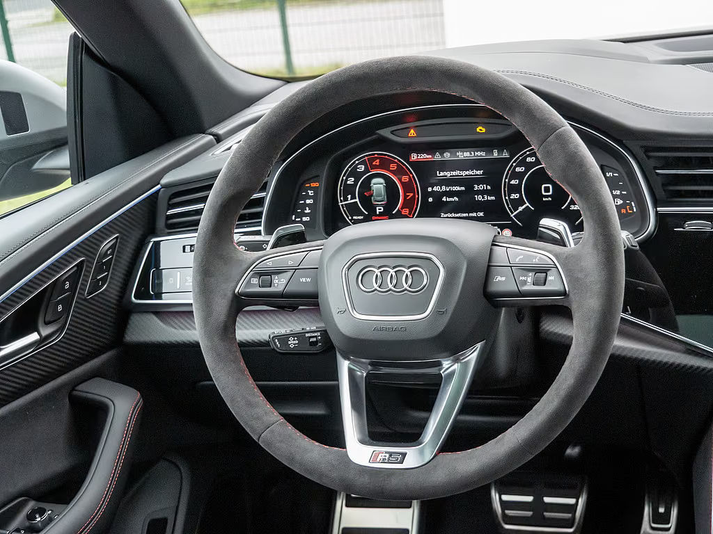 Audi RS Q8