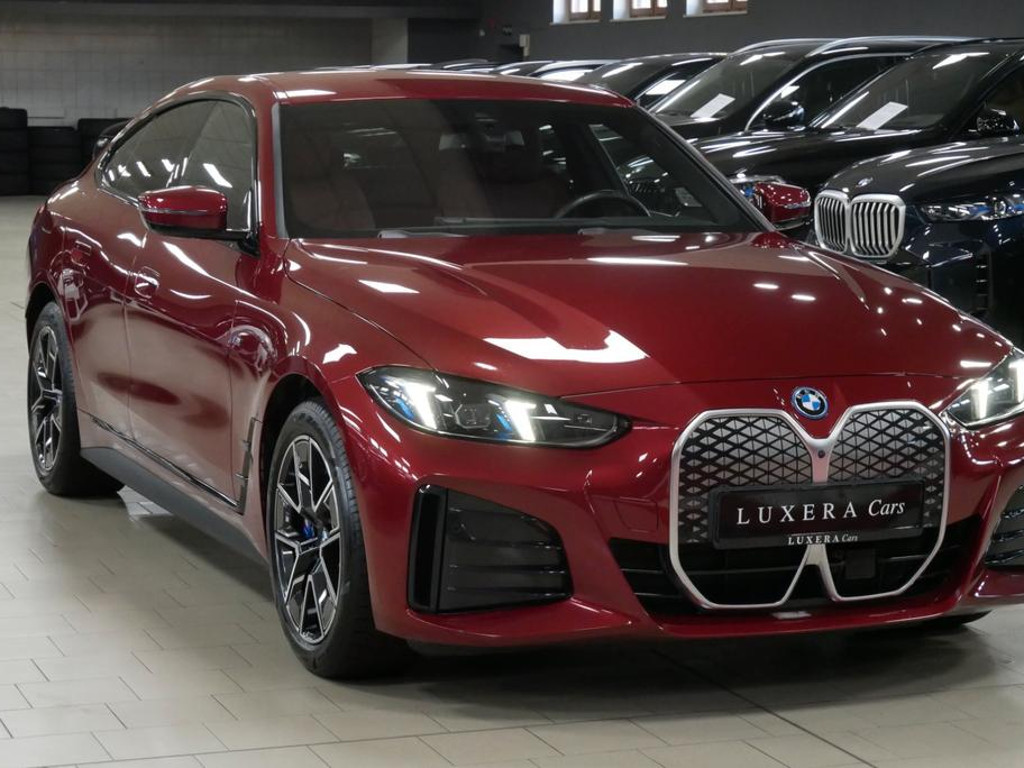 BMW i4