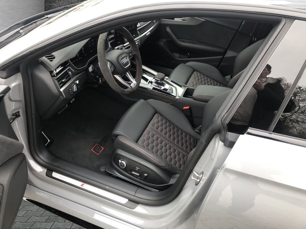 Audi RS5