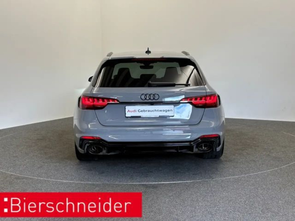 Audi RS4