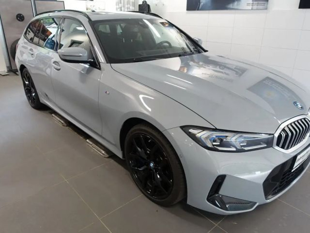 BMW 3 Serie 330 M-Sport xDrive 330e