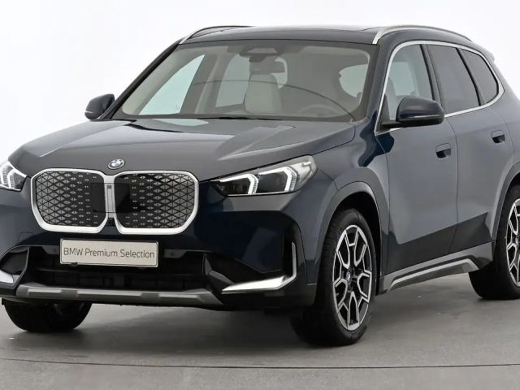 BMW iX1 xDrive30