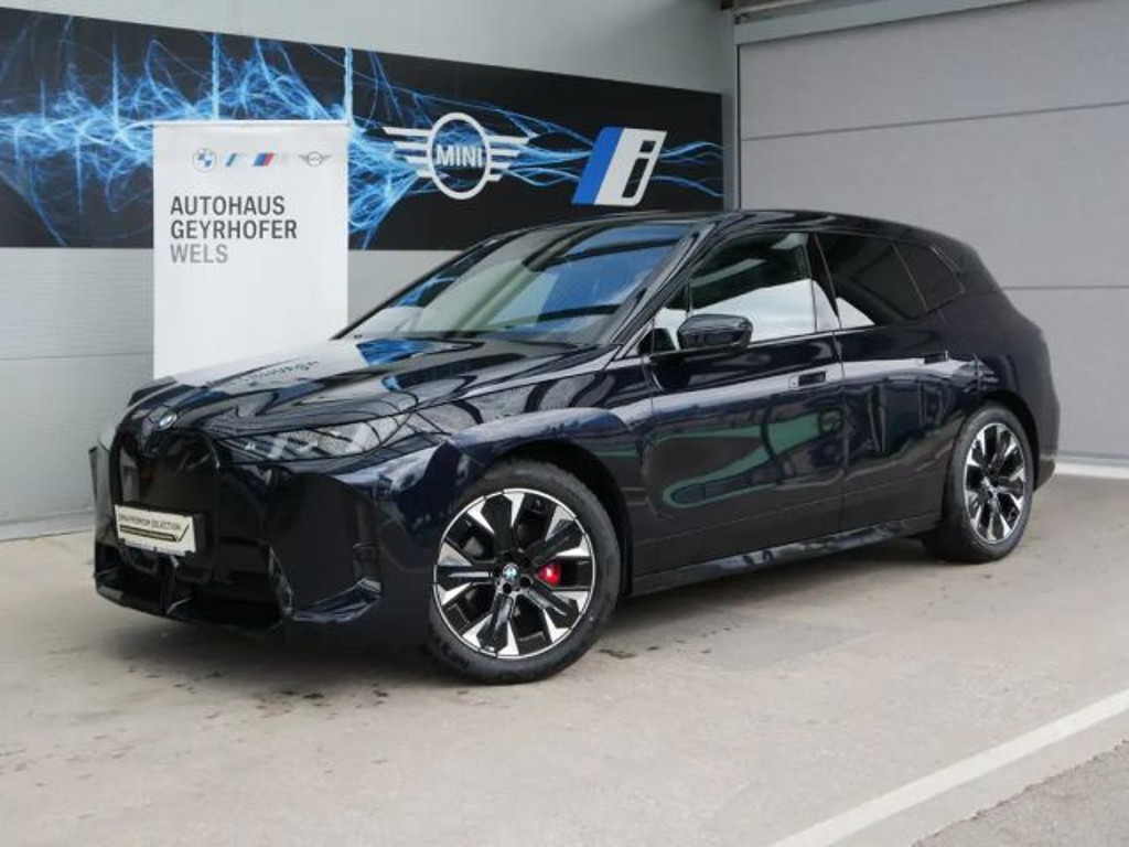 BMW iX xDrive45