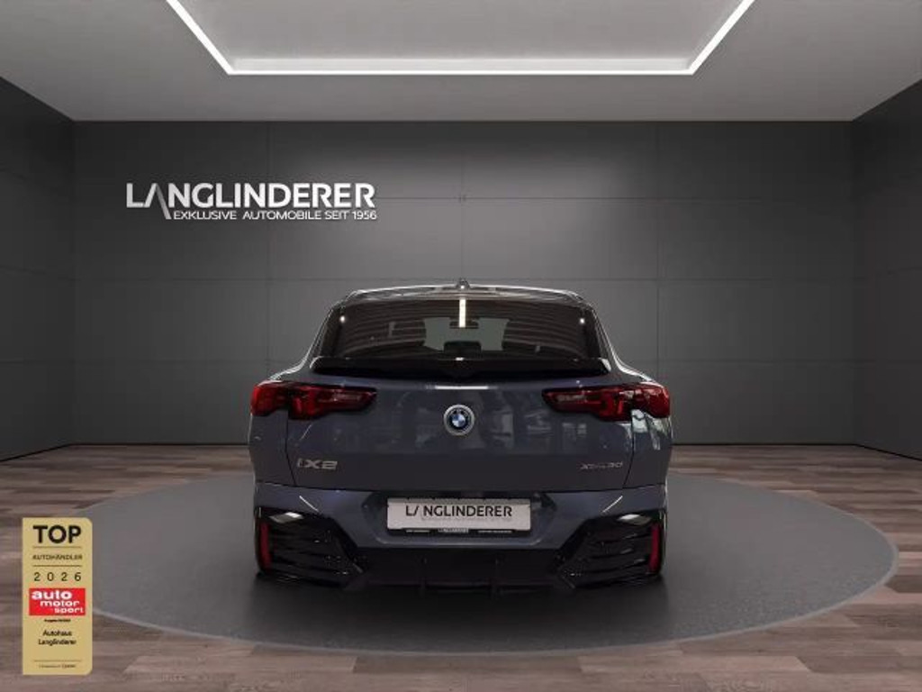 BMW iX2