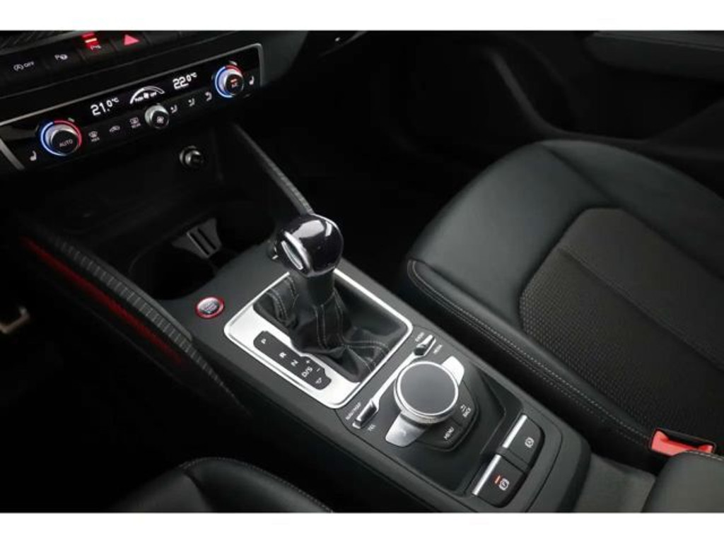 Audi SQ2