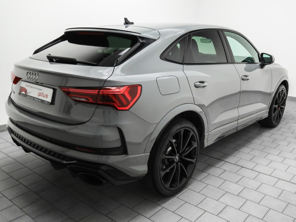 Audi RS Q3
