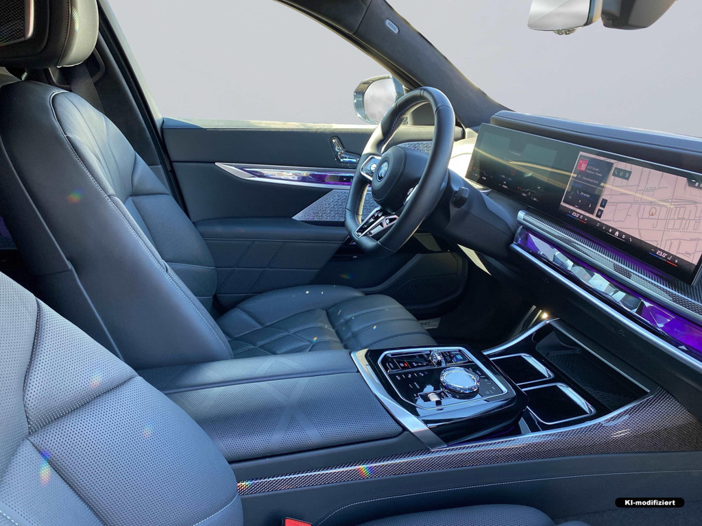 BMW i7