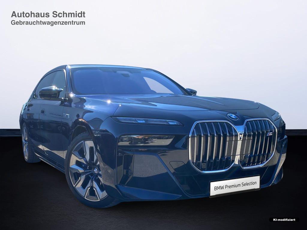 BMW i7