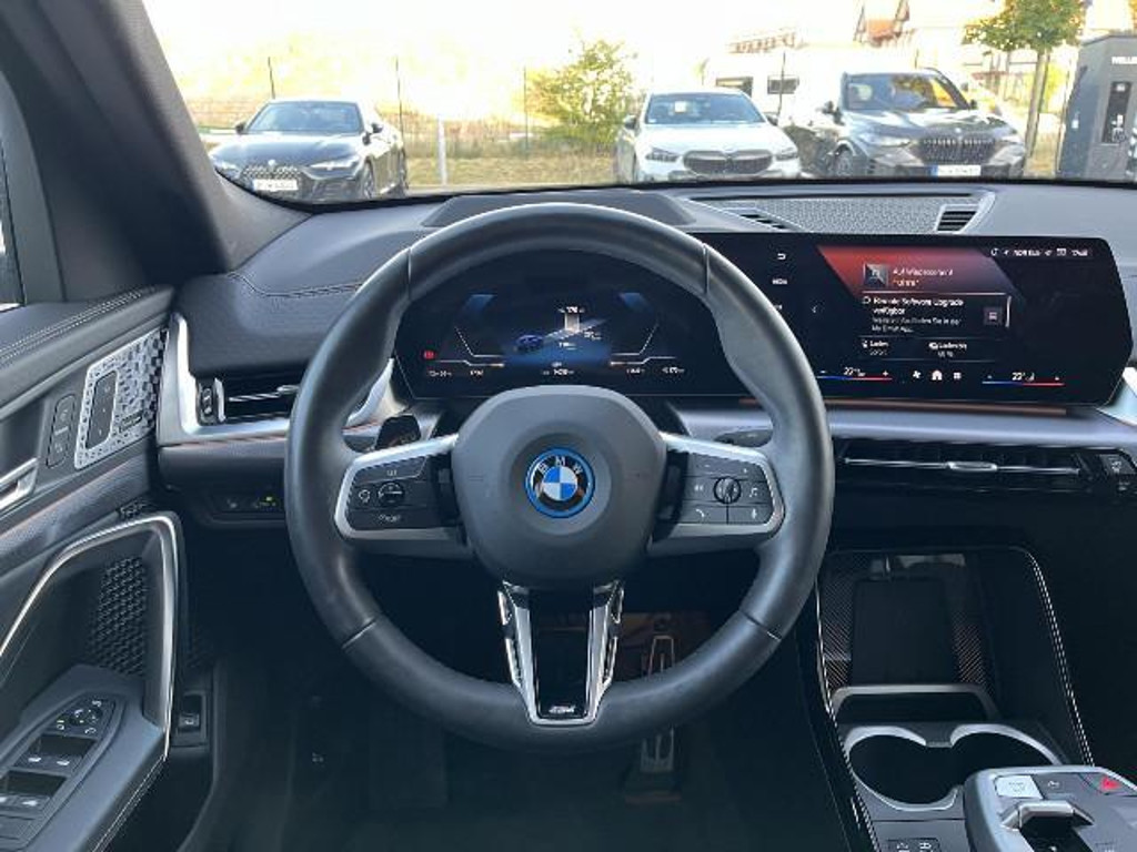 BMW iX2