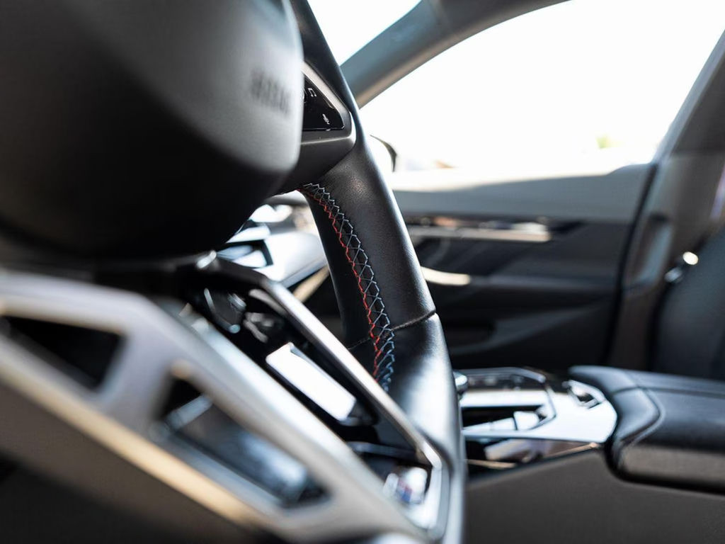 BMW i5