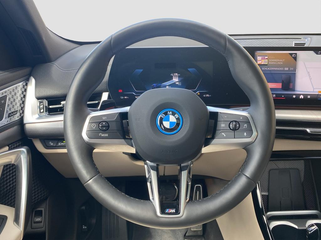 BMW iX2