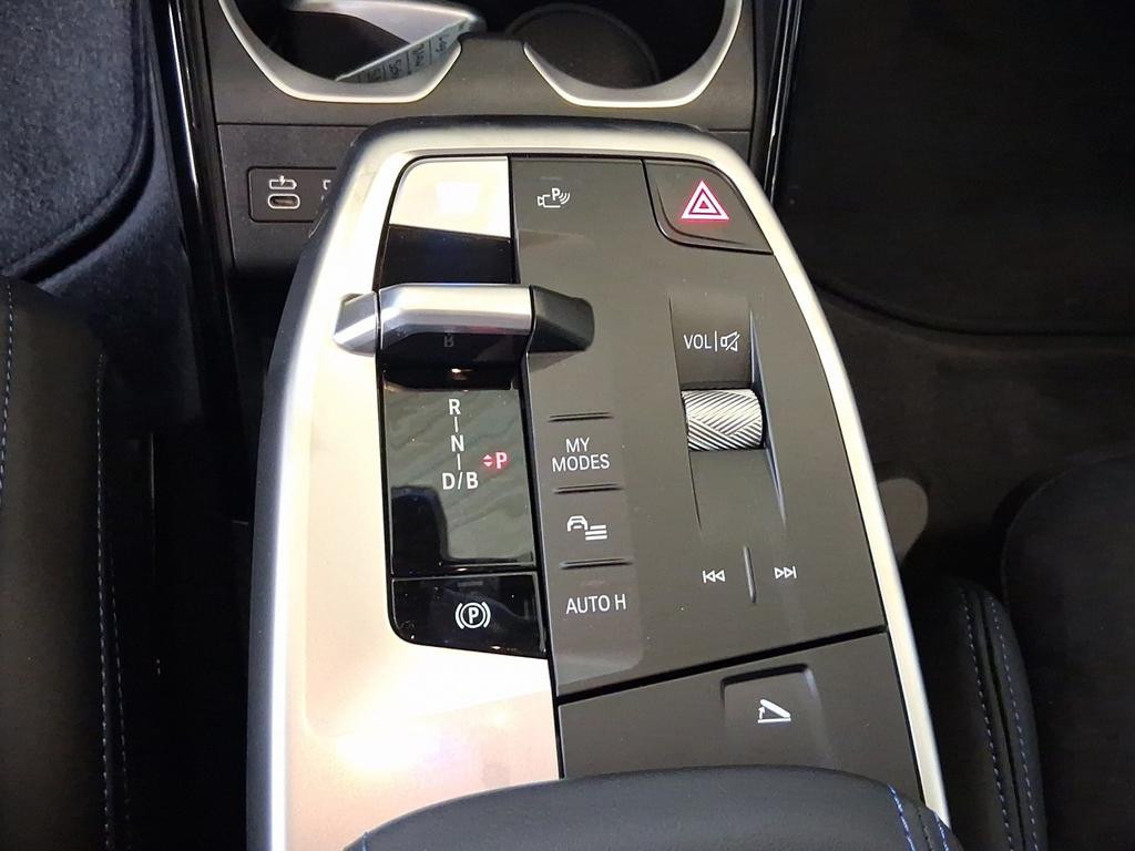 BMW iX2