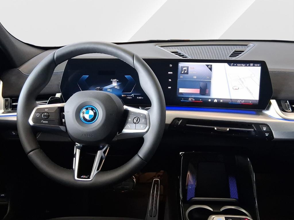 BMW iX2