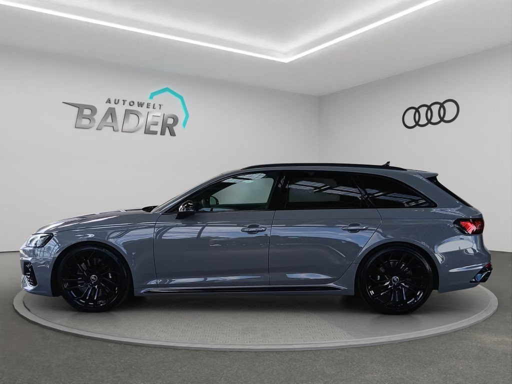 Audi RS4