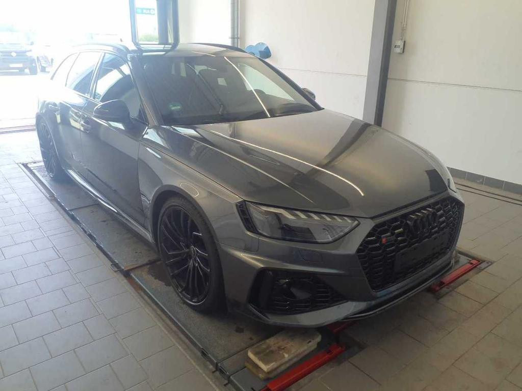Audi RS4