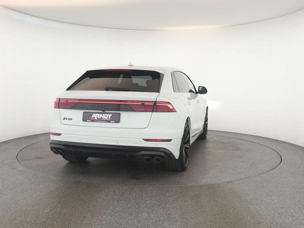 Audi SQ8
