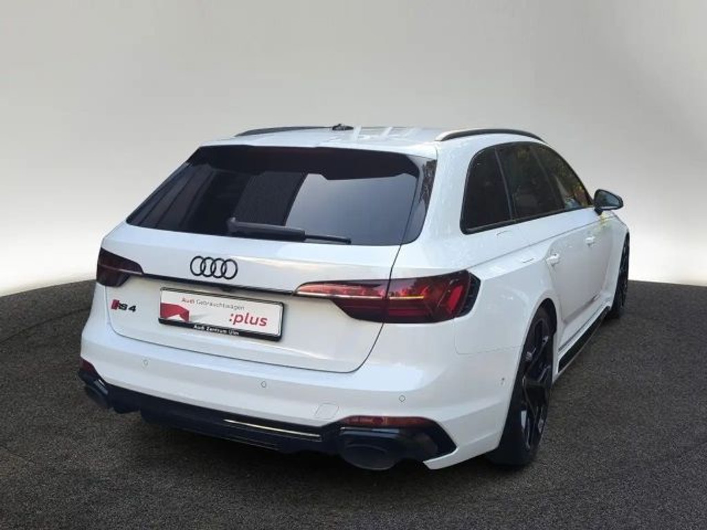 Audi RS4